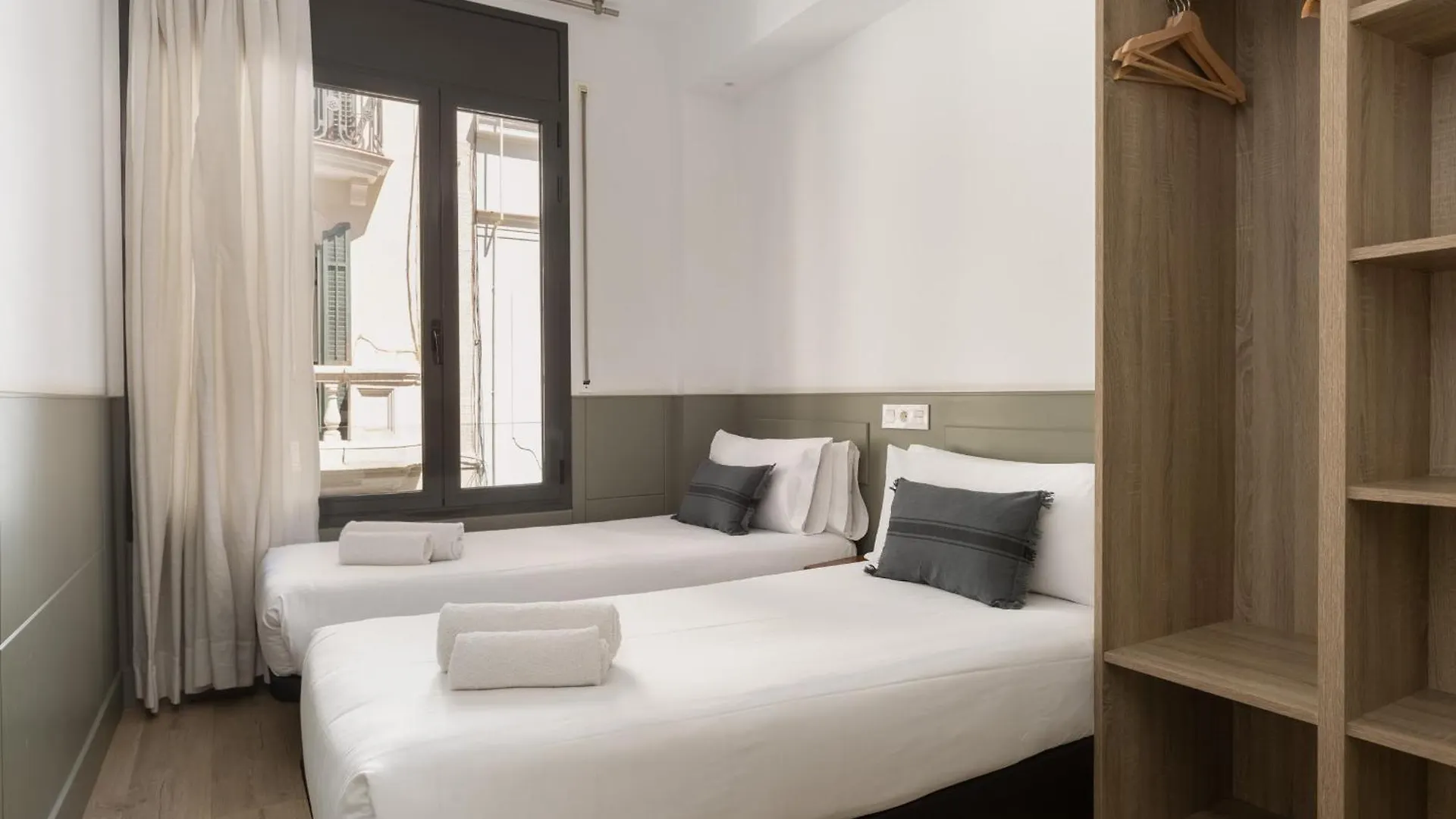 Enjoybcn Patio De Gala Apartment Barcelona