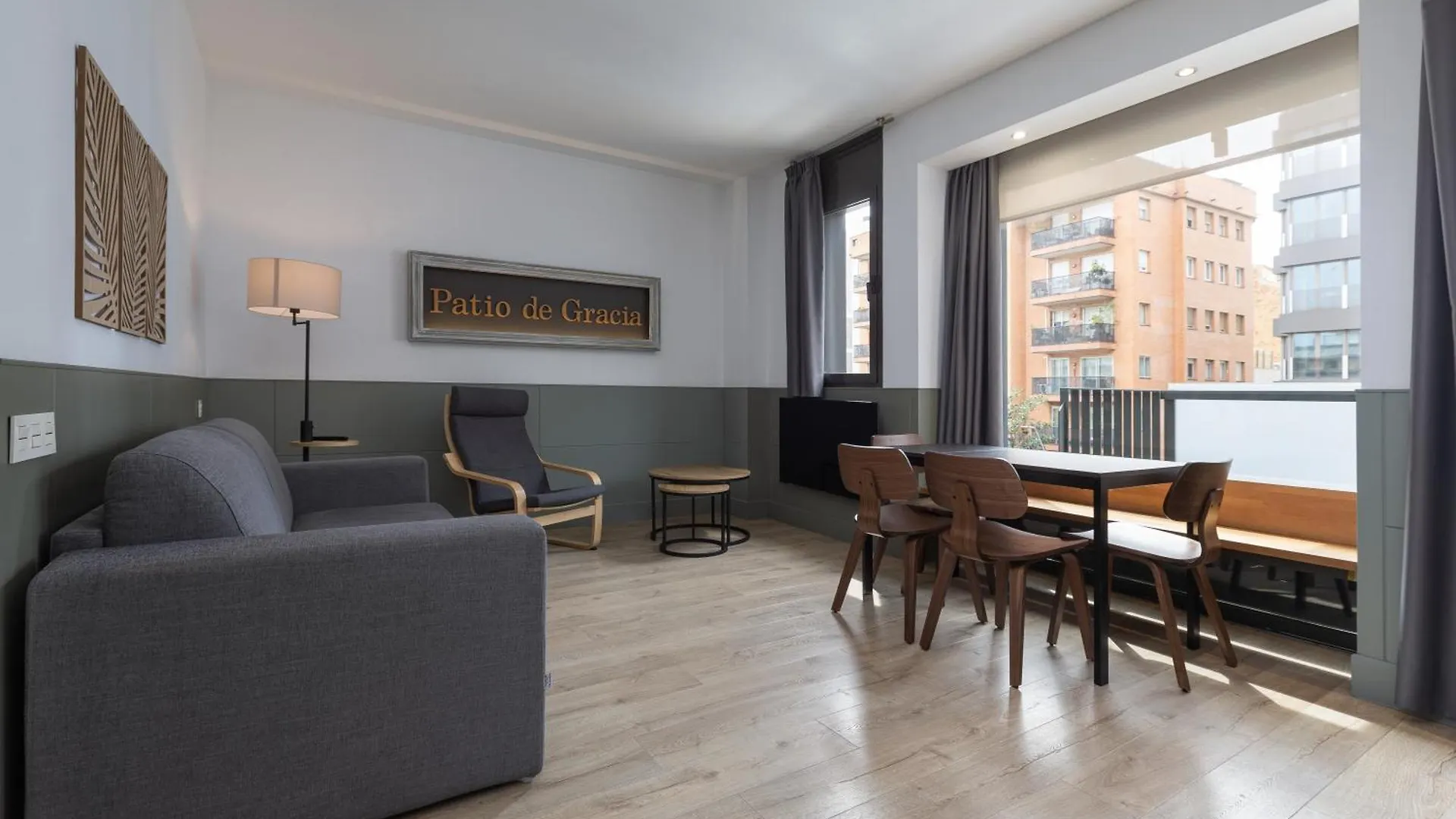 Enjoybcn Patio De Gala Apartment Barcelona
