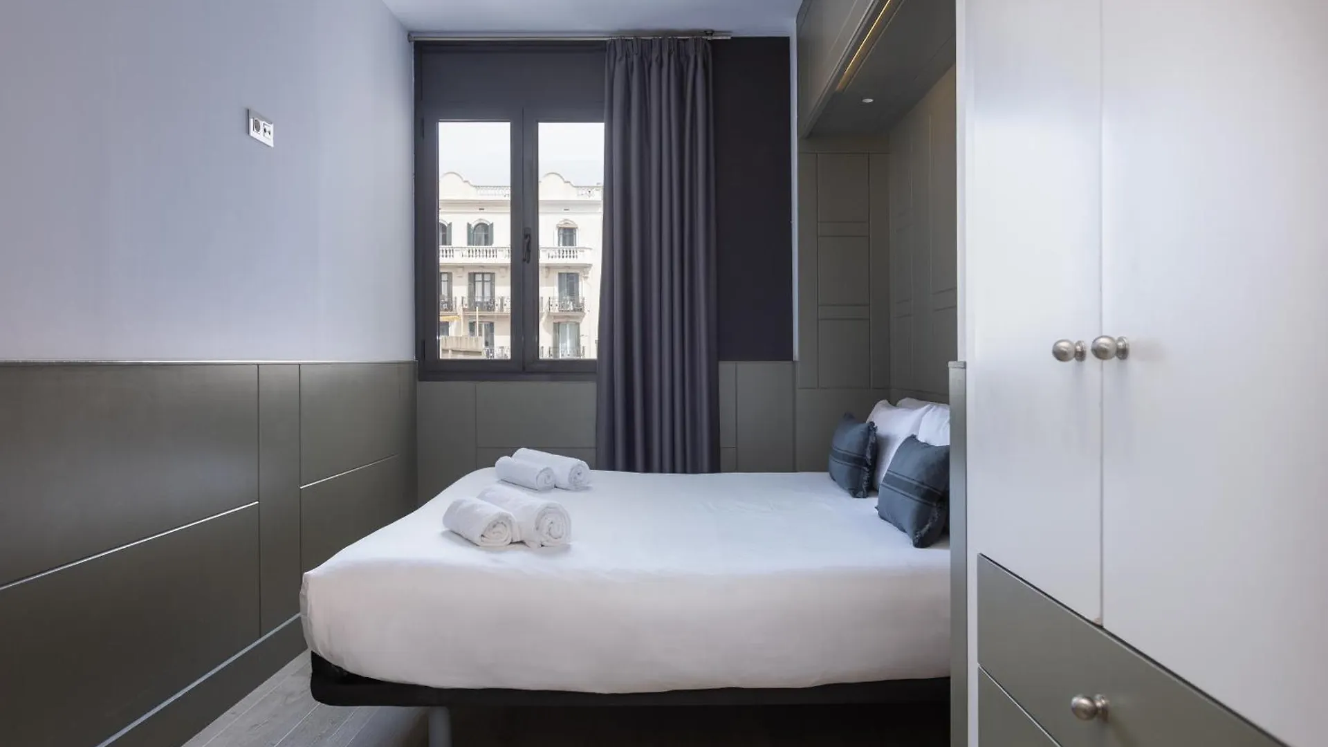 Enjoybcn Patio De Gala Apartment Barcelona