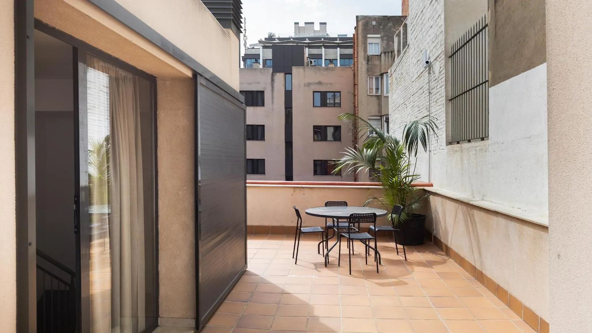Апартаменты Enjoybcn Patio De Gala Барселона Испания