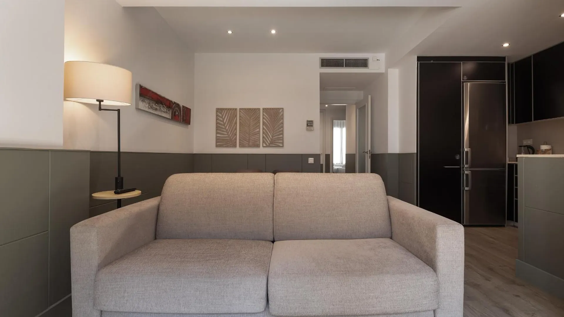 Enjoybcn Patio De Gala Apartment Barcelona Spain